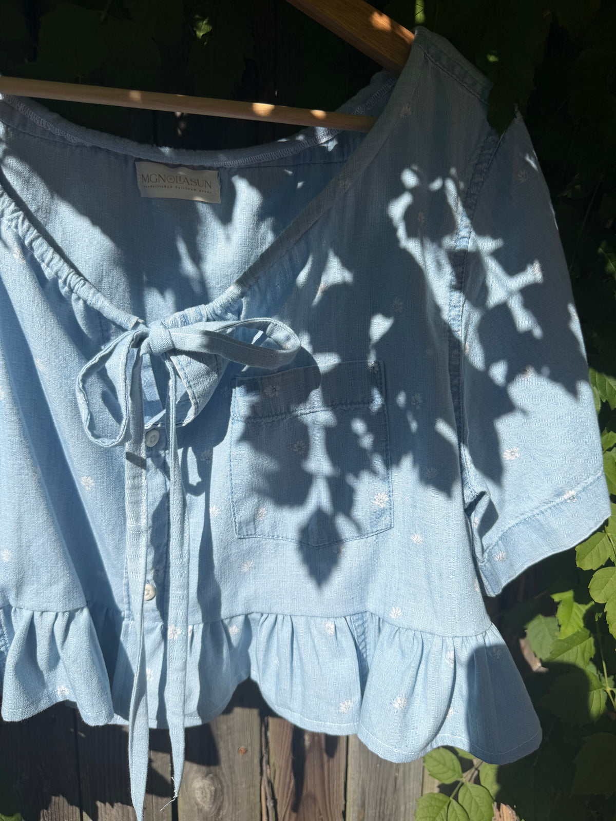 Meadow Top — Daisy Blue